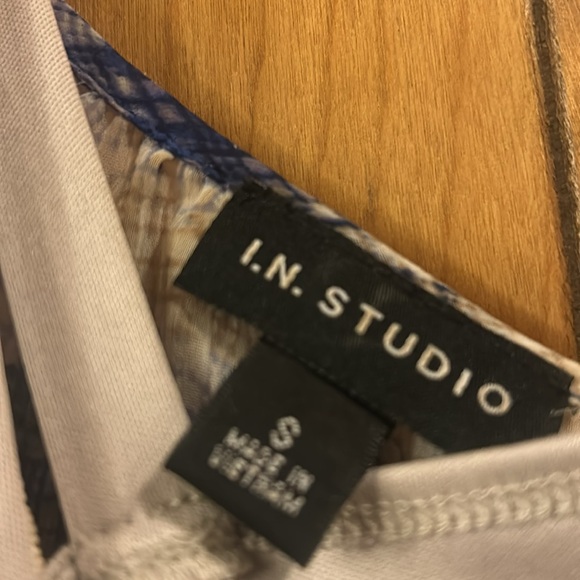 Layered flowy blouse - Picture 3 of 6